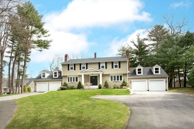 476 King St Unit 476 Cohasset, MA Townhouse Active - Photo 1 of 32. Opens carousel modal