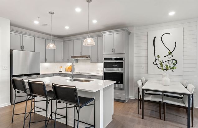 320 Martins Landing Unit 212 North Reading, MA Condo Active - Photo 1 of 31. Opens carousel modal