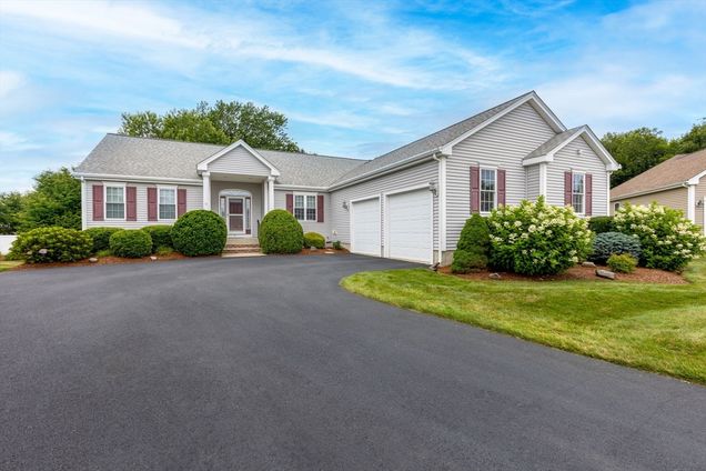 11 Deirdre Circle Unit 11