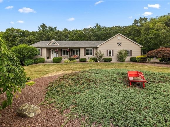 3 Larnerd Hill Rd Charlton, MA House Active - Photo 1 of 42. Opens carousel modal