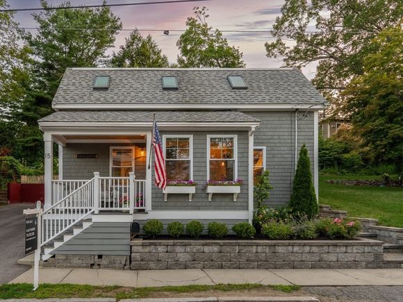 15 Howard St Newburyport, MA House Active - Photo 1 of 30. Opens carousel modal