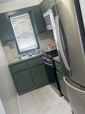 171 Crapo Unit 1 New Bedford, MA Apartment Active - Photo 1 of 5. Opens carousel modal