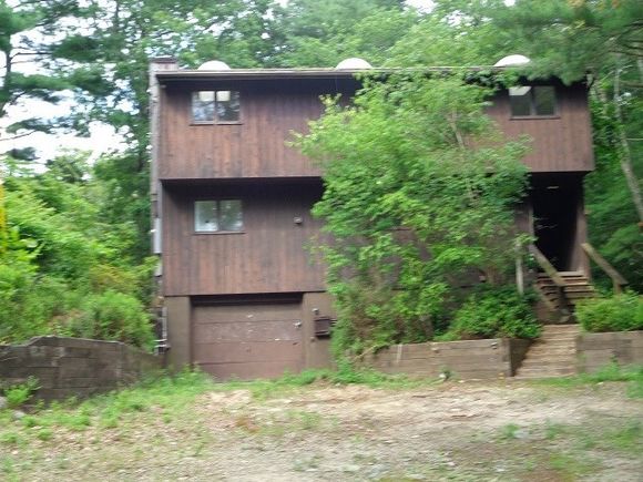 59 Foster Center Rd