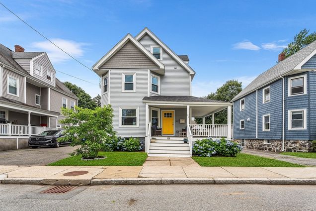 24 Cass St