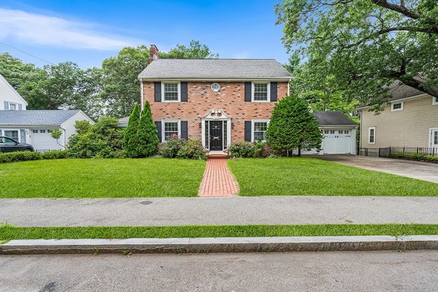 165 Storrs Ave