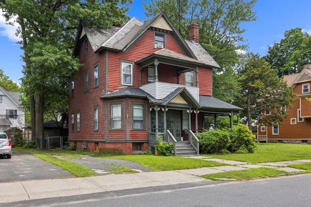 86 Amherst St