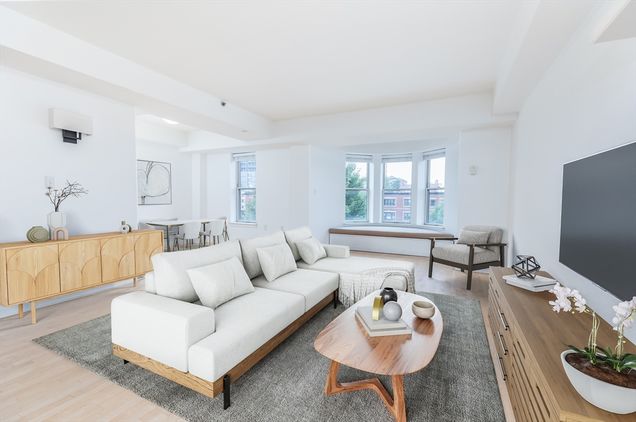910 Beacon St Unit 4