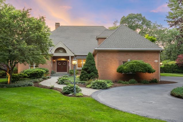 98 Fox Run Rd