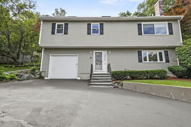 35 Sylvanus Wood Lane