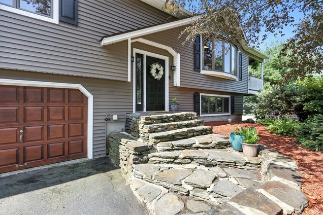 15 Irene Dr
