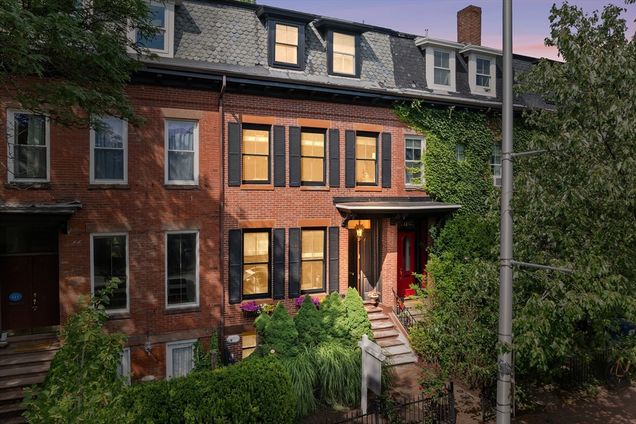 419 Broadway