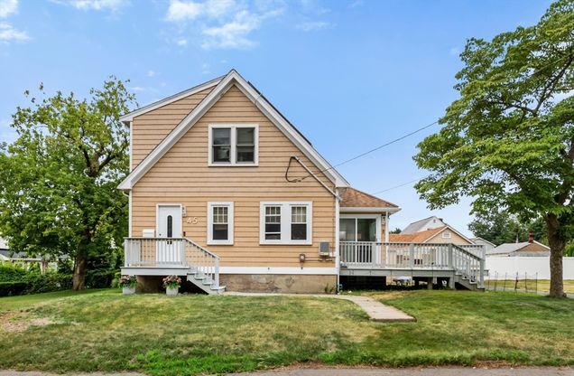 45 Howe St