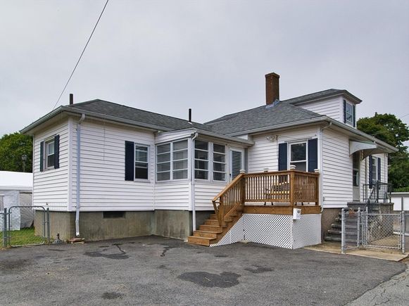 57 Larouche St