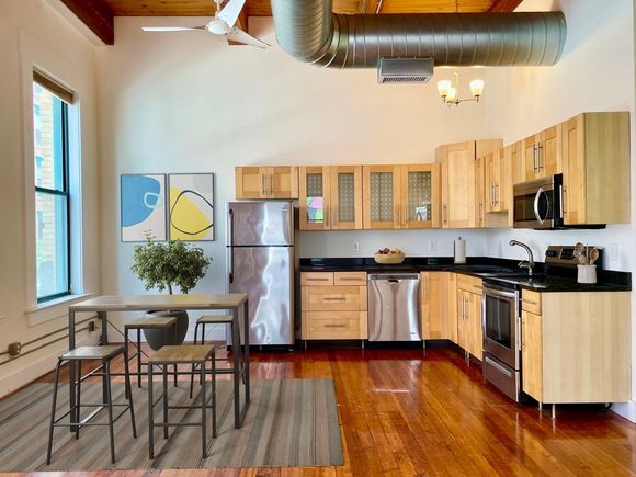 49 Munroe St Unit 201