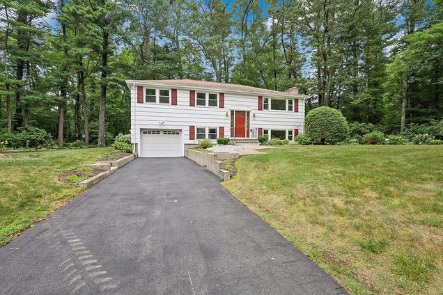 12 Lafayette Lane