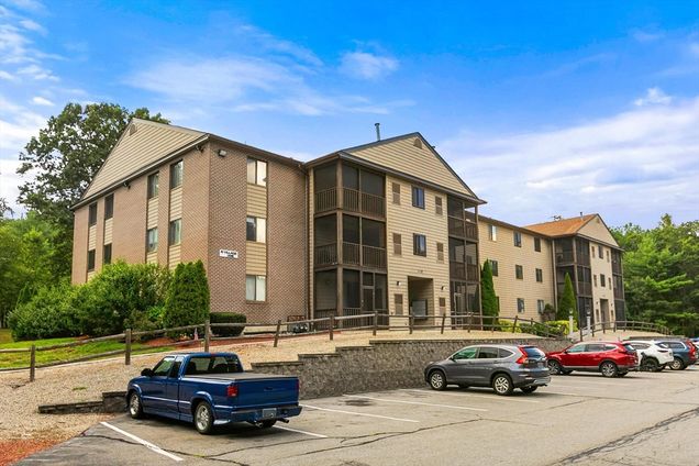 10 Village Lane Unit 21