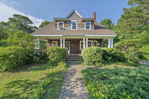 54 Brook Rd