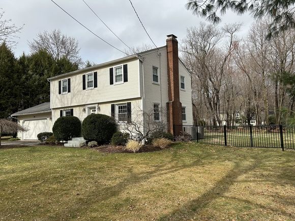 79 Viscount Rd