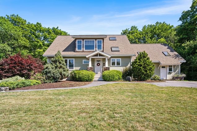 1080 Oakhill Ave Attleboro, MA House Active - Photo 1 of 42. Opens carousel modal