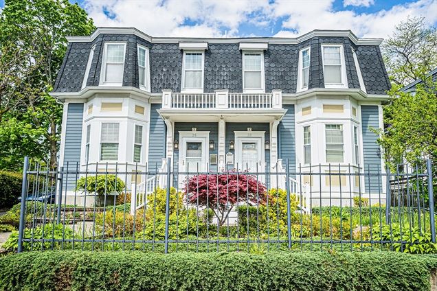 28 Woodbine St Unit 1