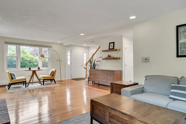 23 Alto Dr