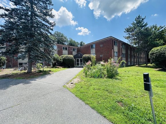 15 Weld St Unit 46