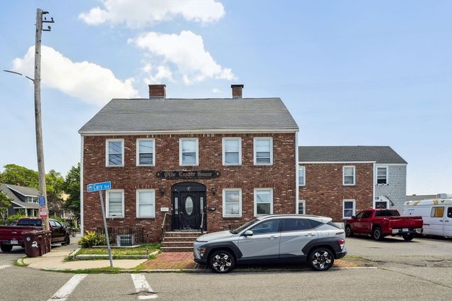 281 Beach St Revere, MA Multifamily Active - Photo 1 of 26. Opens carousel modal