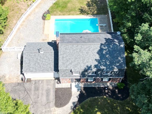 30 Hillside Rd