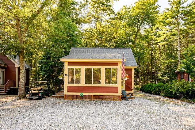 28 Whispering Pines Rd Unit 28