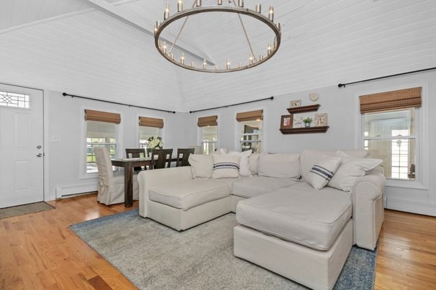 117 Hampton Cir Hull, MA House Active - Photo 1 of 33. Opens carousel modal