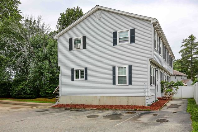 18 Massasoit Rd Unit B Worcester, MA Condo Active - Photo 1 of 30. Opens carousel modal