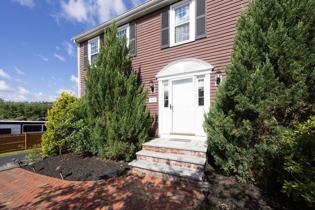 110 Cobblestone Lane