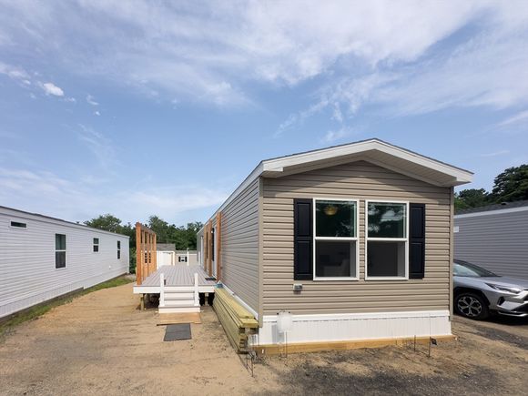 210 West Rd Unit M-16