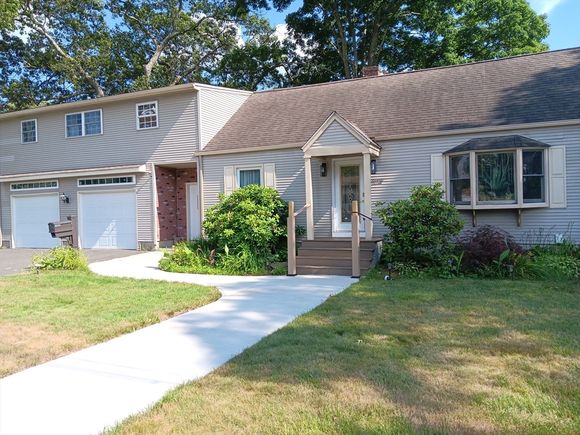 77 Reed Street