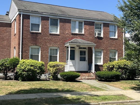 37 Colony Rd Unit 37 West Springfield, MA Condo Active - Photo 1 of 18. Opens carousel modal