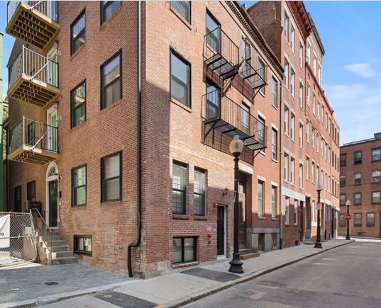 190 Salem Street Unit 2
