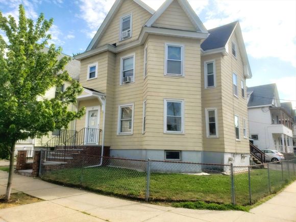 27 Medford St Unit 1 Medford, MA Apartment Active - Photo 1 of 27. Opens carousel modal