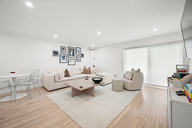 50 56 Broadlawn Park Unit 122