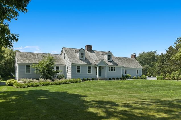 135 Free St Hingham, MA House Active - Photo 1 of 34. Opens carousel modal
