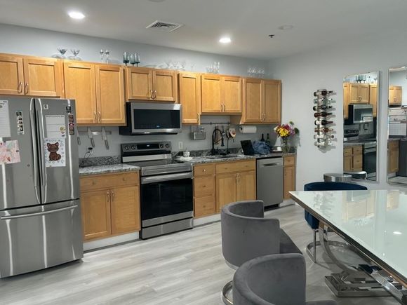 531 Main Unit 201