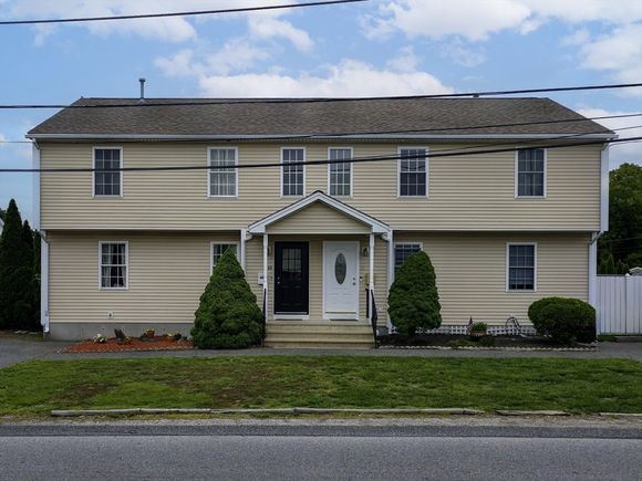 40 Carpenter Unit L Cumberland, RI Condo Active - Photo 1 of 17. Opens carousel modal