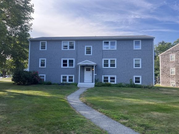 22 Beacon Ave Unit 1