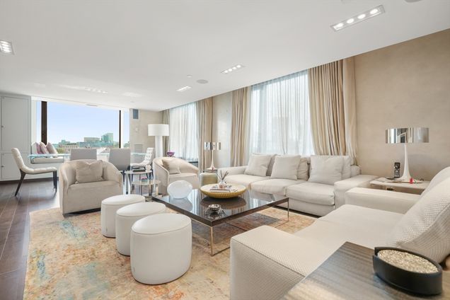 220 Boylston St Unit 9017