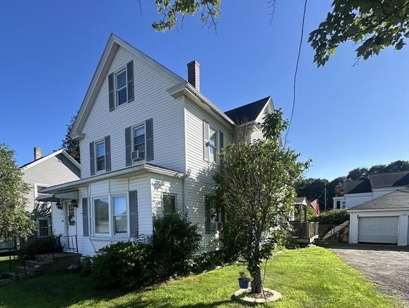 8 Maple St