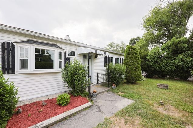 23 Laurie Ln Lowell, MA House Active - Photo 1 of 25. Opens carousel modal