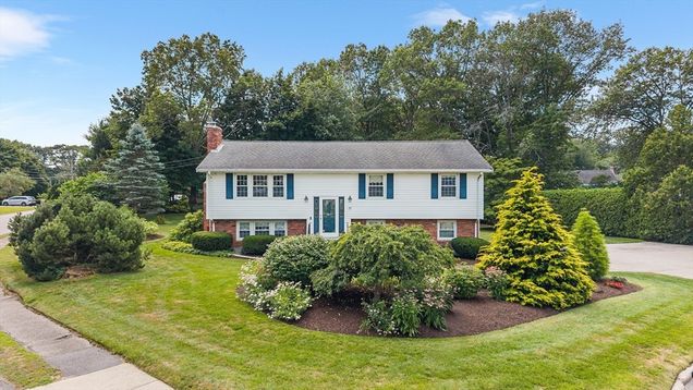 16 Eugene Rd Burlington, MA House Active - Photo 1 of 42. Opens carousel modal