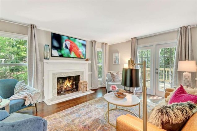 #6896711 Dunwoody, GA House Active - Photo 1 of 21. Opens carousel modal