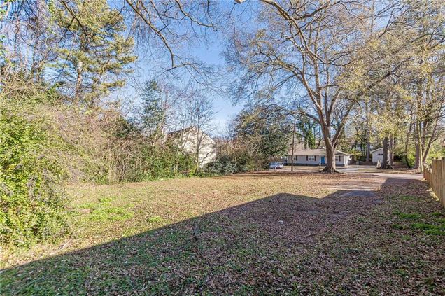 0 Oak Drive Atlanta, GA Plot of land Active - Photo 1 of 11. Opens carousel modal