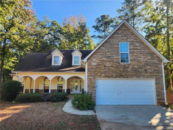 959 Gettysburg Way Locust Grove, GA House Active - Photo 1 of 9. Opens carousel modal