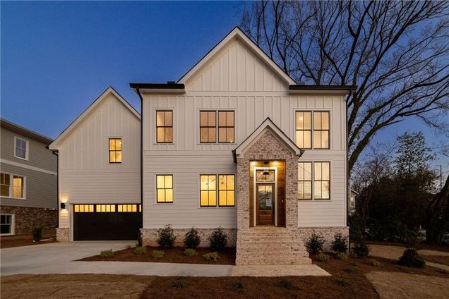 581 Sherwood Road NE
